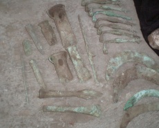 Клад бронзовых изделий культуры Ноуа XIV-XIII вв. до н.э.